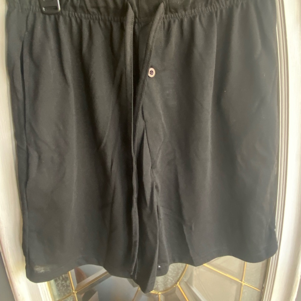 Essentials Black Men's shorts